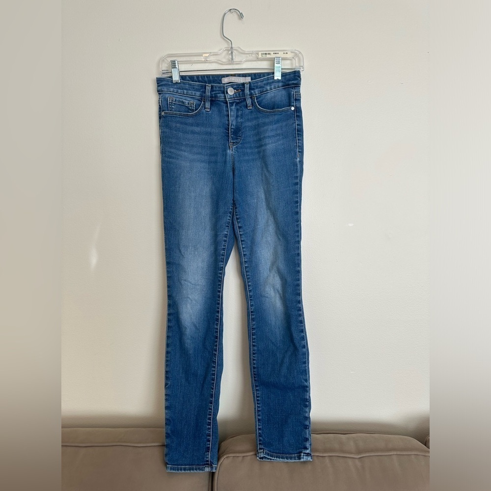 Athleta Size 2 Medium/Lighter Wash Skinny Stretchy Jeans